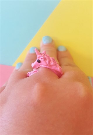 UNICORN PINK WRAP RING