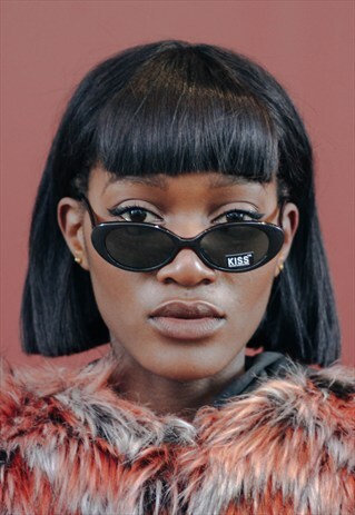 VINTAGE BLACK OVAL SUNGLASSES FESTIVAL SUMMER