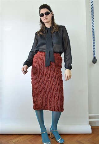 80S KNIT SKIRT RED AND BLACK M/L SIZE