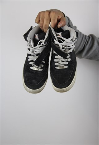 VINTAGE NIKE AIR BLACK 90'S TRAINERS