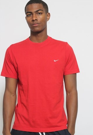 VINTAGE NIKE T-SHIRT
