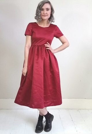 VINTAGE 90'S HANDMADE DEEP RED DRESS W/ NETTED UNDERSKIRT