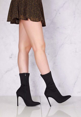HIGH HEEL STILETTO ANKLEBOOT IN BLACK