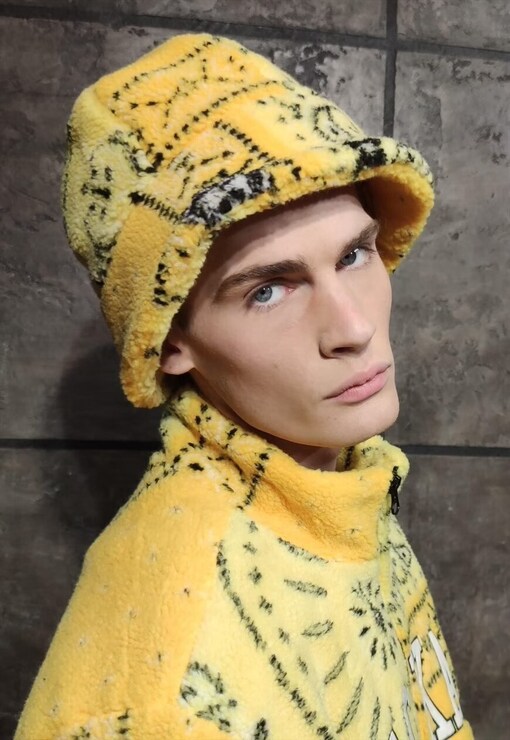 garment image