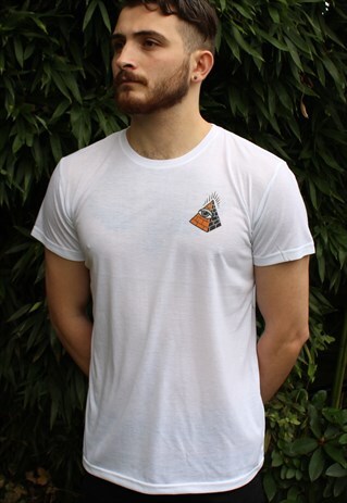ILLUMINATI PYRAMID PRINT