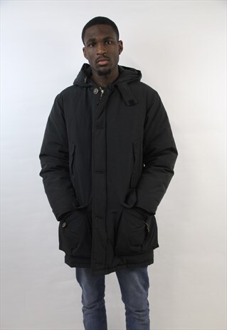 VINTAGE WOOLRICH BLACK PADDED JACKET