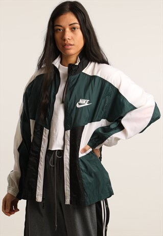 VINTAGE NIKE LIGHTWEIGHT JACKET