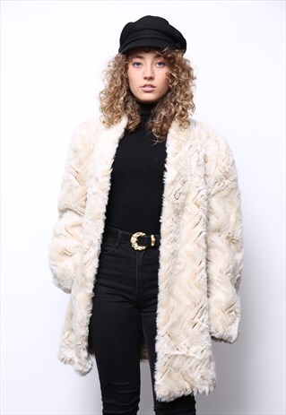 VINTAGE 80S CREAM WHITE FAUX FUR WINTER COAT