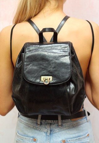 1990S VINTAGE JET BLACK REAL LEATHER BACKPACK