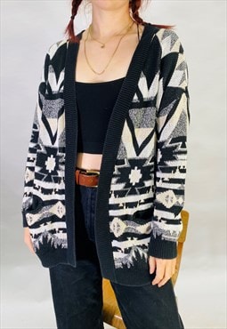 Vintage Size L Knitted Cardigan in Multi