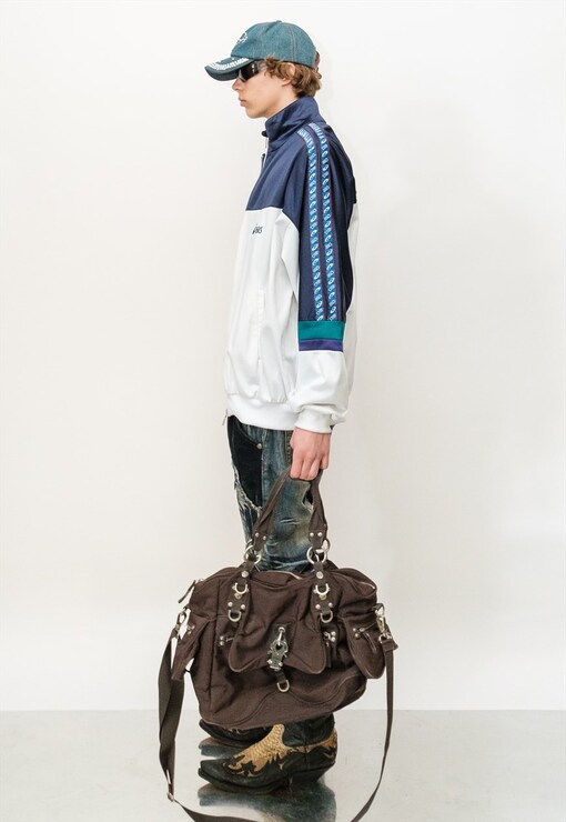 garment image