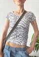 VINTAGE Y2K 00'S WHITE SPORTY STYLE BLOKETTE TSHIRT 
