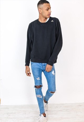 VINTAGE ADIDAS SWEATSHIRT