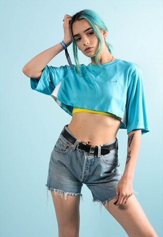 VINTAGE NIKE CROP TOP