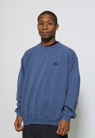 VINTAGE ADIDAS SWEATSHIRT
