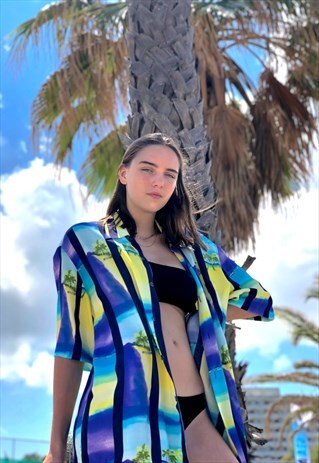 VINTAGE 90'S MULTICOLOR PRINTED SHORT SLEEVE HAWAIAN SHIRT