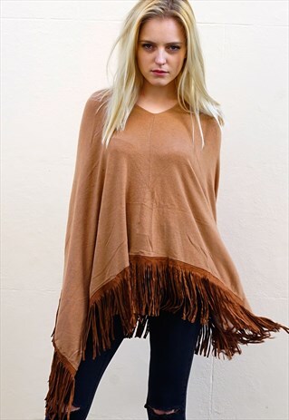KNITTED CAMEL COLOR CAPE WITH TASSEL