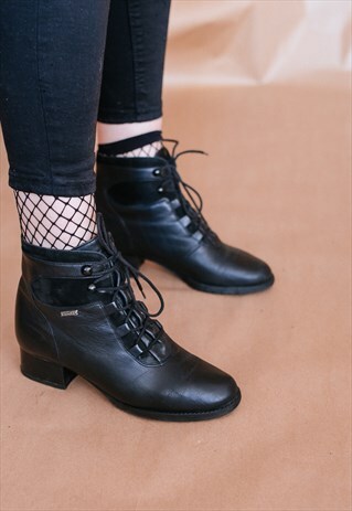 VINTAGE 90S GRUNGE ANKLE BOOTS