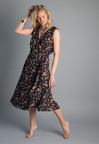 REDWOODS ECOFRIENDLY PRINTED WRAP DRESS