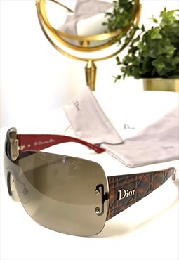 Christian Dior DIORLADYLADY3 Monogram Visor Sunglasses.
