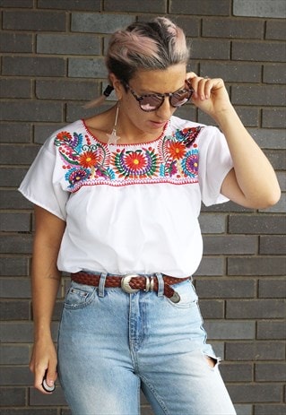 VINTAGE 1970S MEXICAN EMBROIDERED TOP