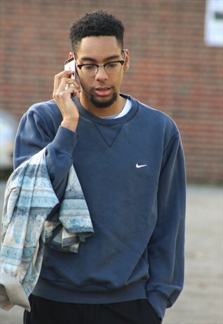 RETRO // 90'S // NIKE JUMPER