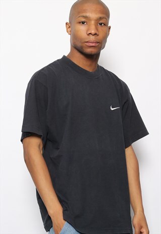 VINTAGE NIKE LOGO T-SHIRT BLACK