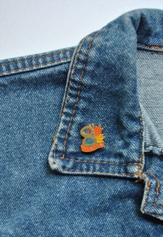 80S EIGHT ON MARCH VINTAGE FEMINIST PIN