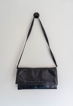 y2k Black Leather Flap Over Shoulder Bag