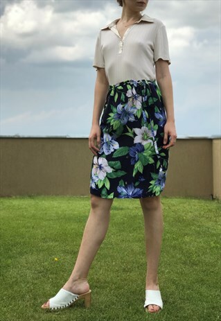 MADE IN FRANCE VINTAGE WRAP UP FLORAL SKIRT