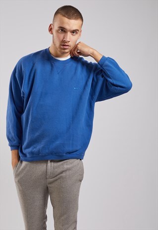 VINTAGE NIKE SWEATSHIRT