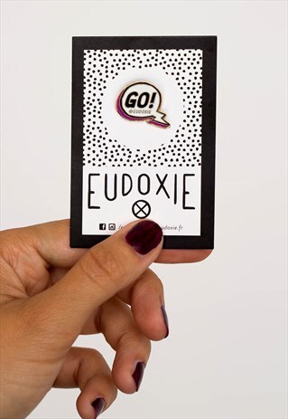 GO PIN WHITE/VIOLET ENAMEL