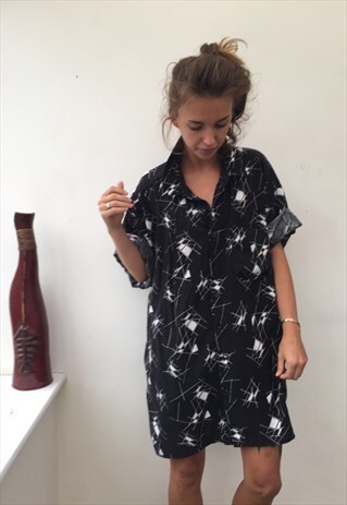 CRAZY PATTERNED OVERSIZED RETRO VINTAGE FESTIVAL SHIRT.
