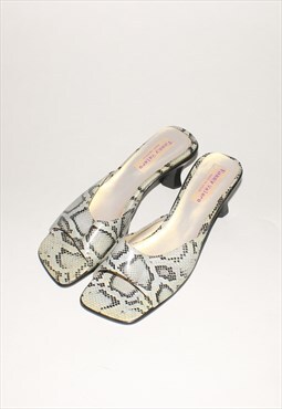 Vintage Y2K snake print heel shoes in beige