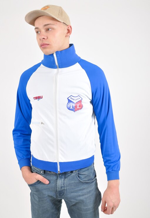 garment image