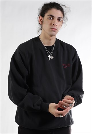 VINTAGE REEBOK SWEATSHIRT