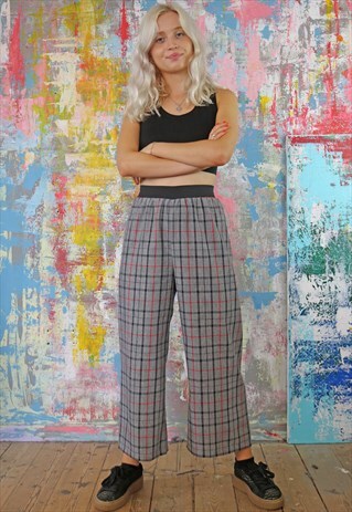 CROPPED TROUSERS IN GREY CHECK WITH RED