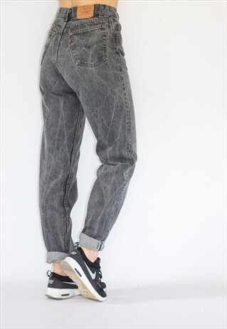 VINTAGE 80'S GREY HIGH WAIST LEVI'S MOM JEANS