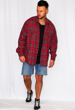 VINTAGE OVERSIZED PLAID FLANNEL SHIRT
