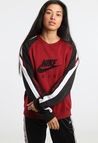 90S NIKE EMBROIDERED LOGO SWEATSHIRT