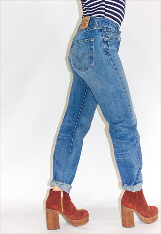 VINTAGE 501 BOYFRIEND LEVI JEANS