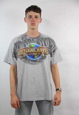 VINTAGE 90'S UNIVERSAL STUDIOS PRINTED T-SHIRT