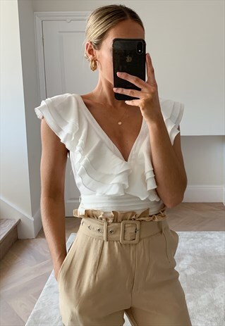 WHITE FRILL TOP