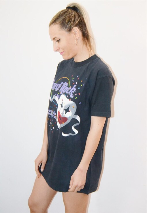 garment image