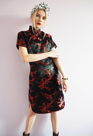 VINTAGE 90S CHINESE SHIMMERING FLORAL PRINT BLACK RED DRESS