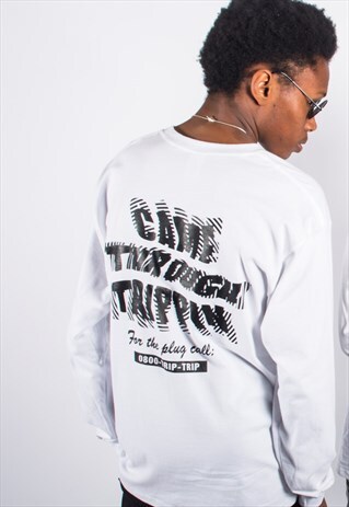 OVERSIZED LONGSLEEVE IN WHITE WITH TRIPPIN GRAPHIC