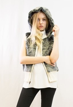 Fuax Fur Short Gilet with removeable hoody (Grey)