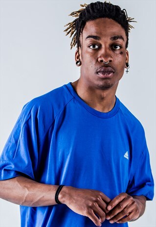 VINTAGE Y2K ADIDAS T-SHIRT IN BLUE