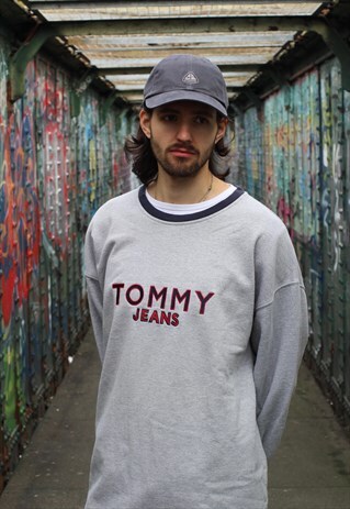 VINTAGE TOMMY HILFIGER JEANS SPELLOUT SWEATSHIRT JUMPER