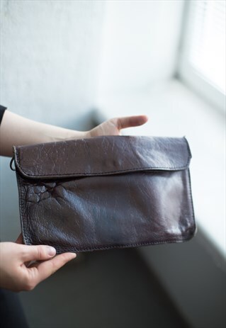 VINTAGE 90'S BROWN LEATHER CLUTCH